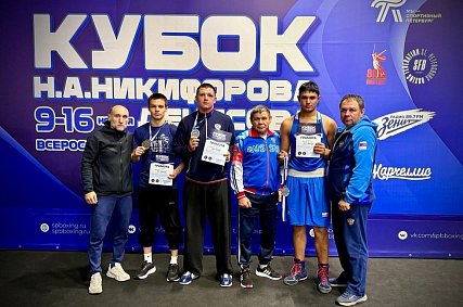 Губкинский боксёр Рустам Гасанов вошёл в состав юниорской сборной России