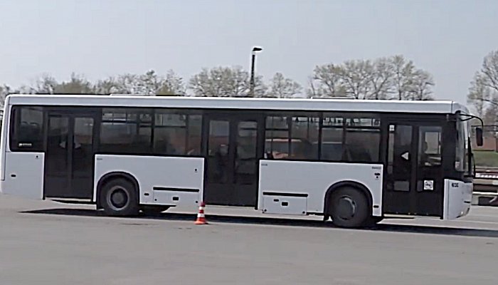 Водители управления грузопассажирских перевозок ЛГОКа приняли участие в конкурсе профмастерства
