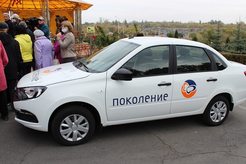 Совет ветеранов Губкинского округа получил автомобиль от фонда «Поколение» Андрея Скоча 