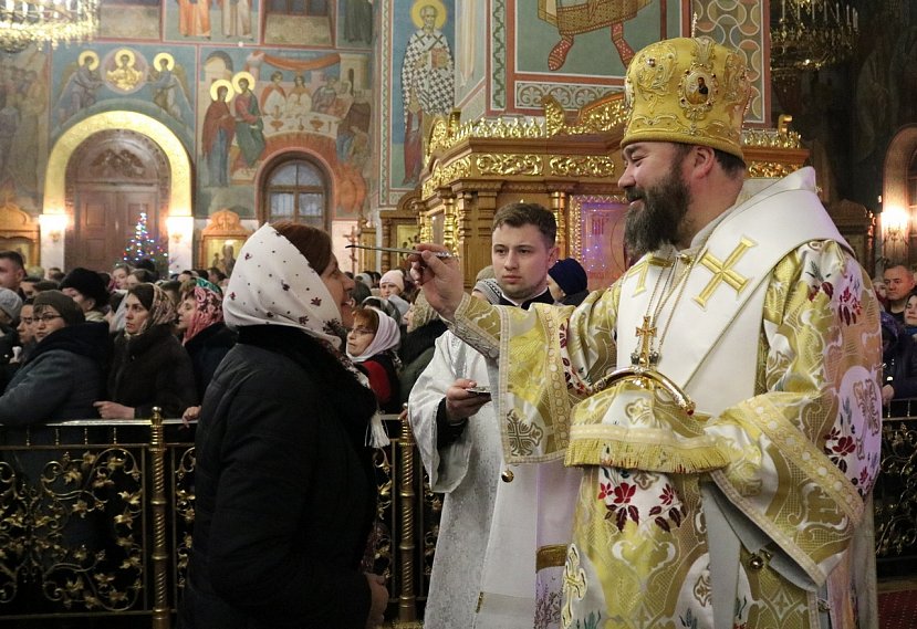 С пометкой «официально». Епископ Софроний поздравляет губкинцев с Рождеством