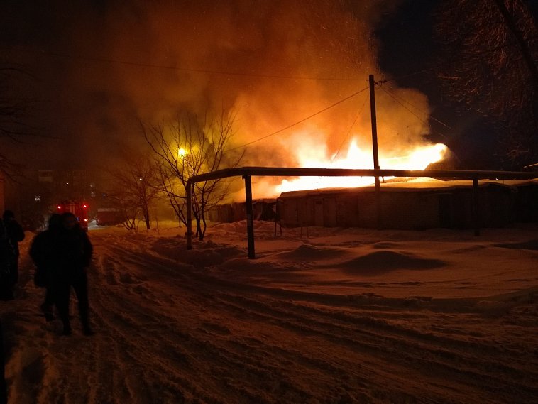 В центре Губкина произошёл крупный пожар