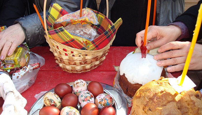 В часовне Лебединского ГОКа прошло пасхальное богослужение
