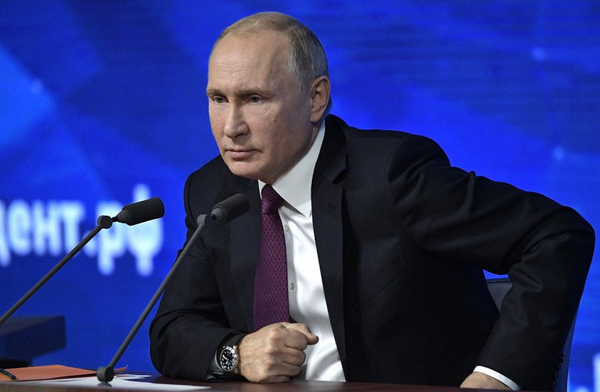 Прямая линия с Владимиром Путиным: четыре часа ответов и вопросов 