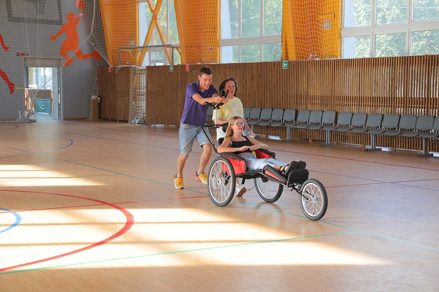 Как в Париже: участник необычного олимпийского марафона рассказал губкинцам об инклюзивном спорте