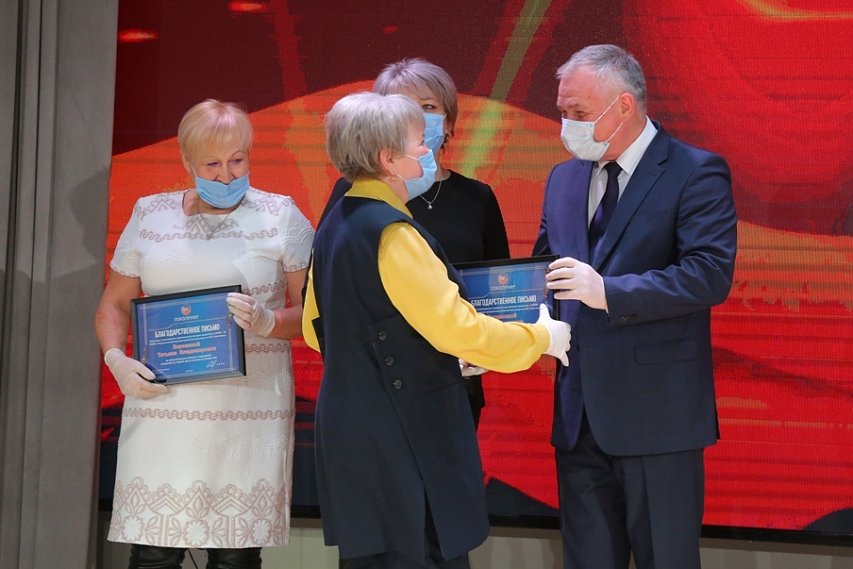 Фонд «Поколение» Андрея Скоча направил 10 миллионов рублей на премии медикам, работающим с больными COVID-19
