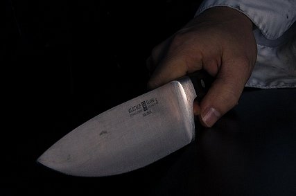 21-летнего губкинца обвинили в покушении на мать