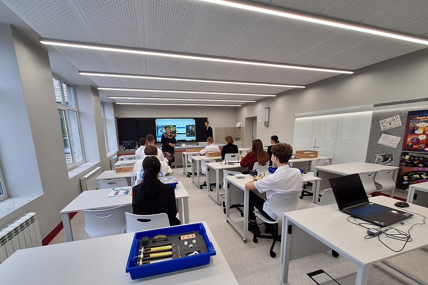 Учебный класс как научный центр. В губкинском «СтартУМе» обновили кабинет физики