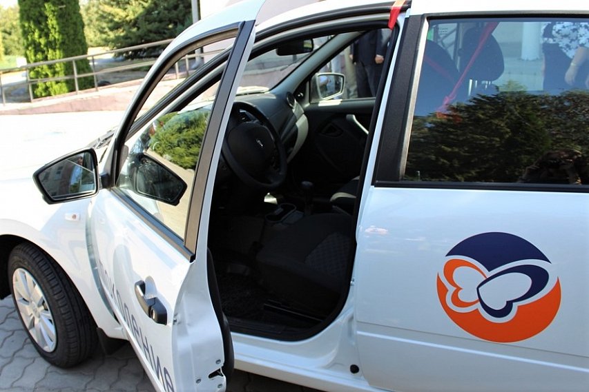 Фонд «Поколение» Андрея Скоча передал медучреждениям Белгородской области уже более 160 автомобилей
