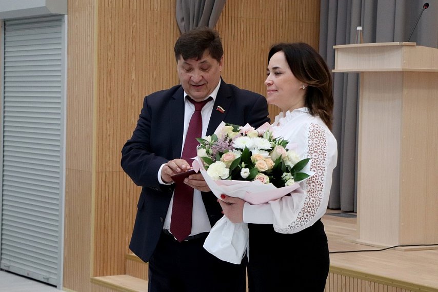 Губкинка Ольга Сотникова стала депутатом областной Думы