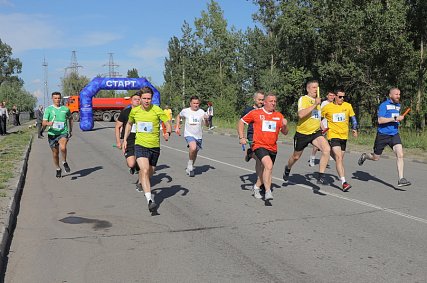 Лебединские легкоатлеты вновь состязались на производственной площадке
