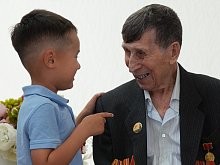Пахал на волах в войну, строил Лебединский рудник, воспитывал четверых детей: 100 лет Якова Зеленских 