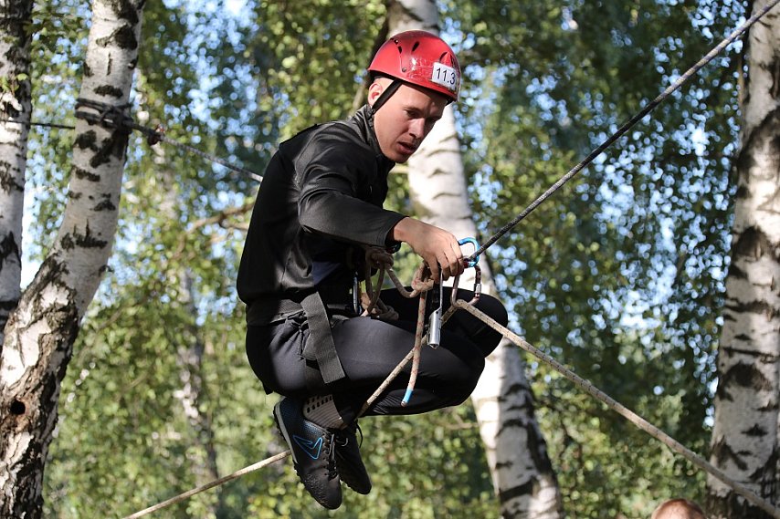 С коромыслом и в народных костюмах: турслёт Лебединского ГОКа собрал более сотни участников