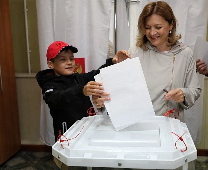 «Единая Россия» взяла 27 из 35 мест в губкинском Совете депутатов