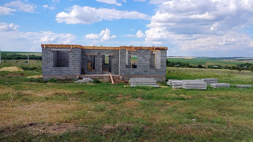 В Губкинском округе построят пять домов для многодетных семей