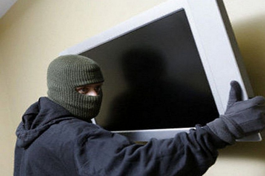 Губкинец украл у знакомой дорогой телевизор