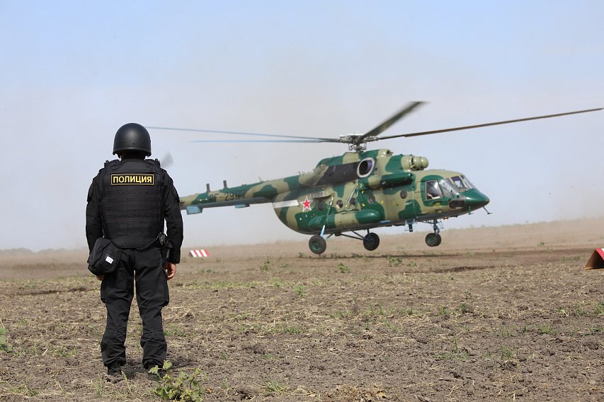 В Белгородской области ФСБ "отбила" нападение "террористов" с беспилотниками