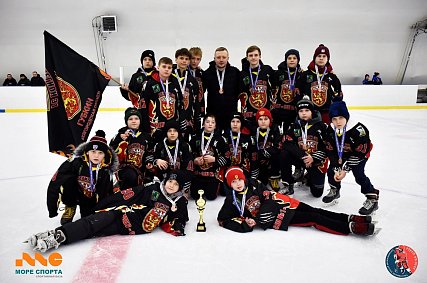 Губкинские хоккеисты взяли бронзу в финале Всероссийских соревнований «Золотая шайба»