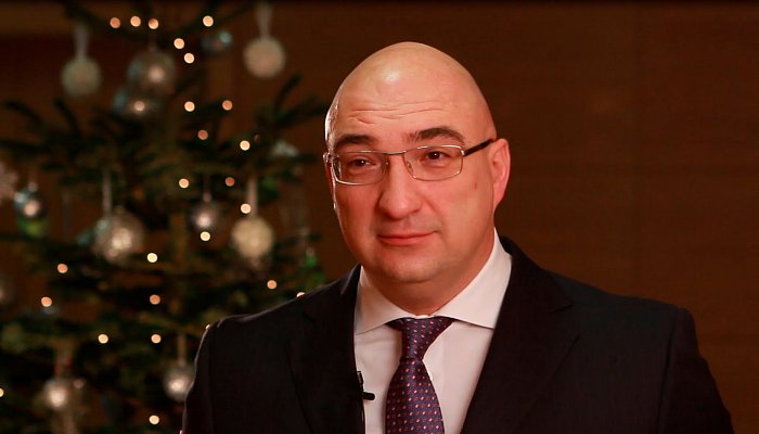 Работников ЛГОКа поздравил с Новым годом Андрей Варичев