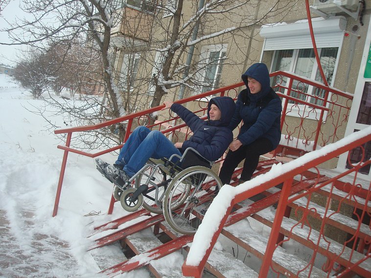В Белгородской области многоквартирные дома обяжут сделать удобными для инвалидов