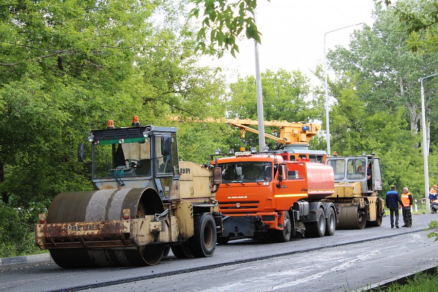 В Губкине завершается ремонт дороги на улице Революционная