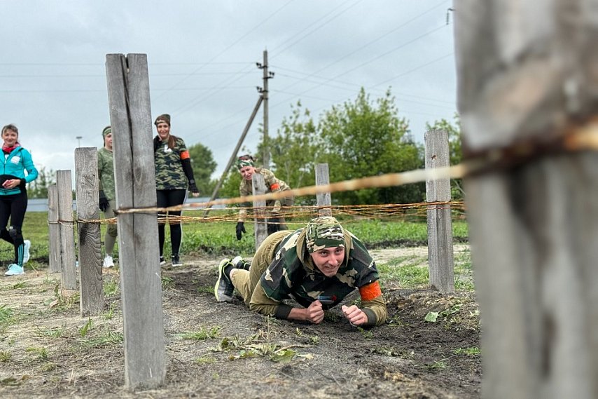 Финалистам кадрового конкурса «Команда Губкина» предложили пройти полосу препятствий