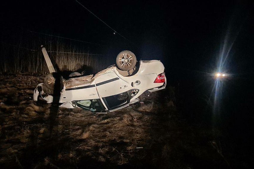 В Губкинском округе пьяный водитель слетел с трассы и врезался в ЛЭП