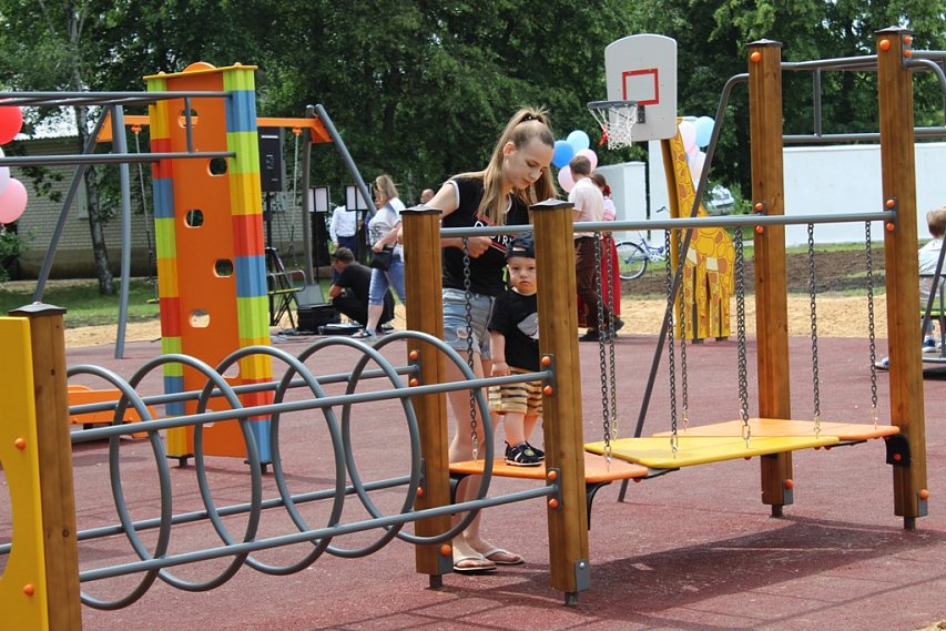 Детская и спортивно-игровая площадки от фонда «Поколение» открылись в Белгородской области