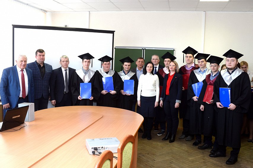 Губкинские выпускники НИТУ «МИСиС» получили дипломы  