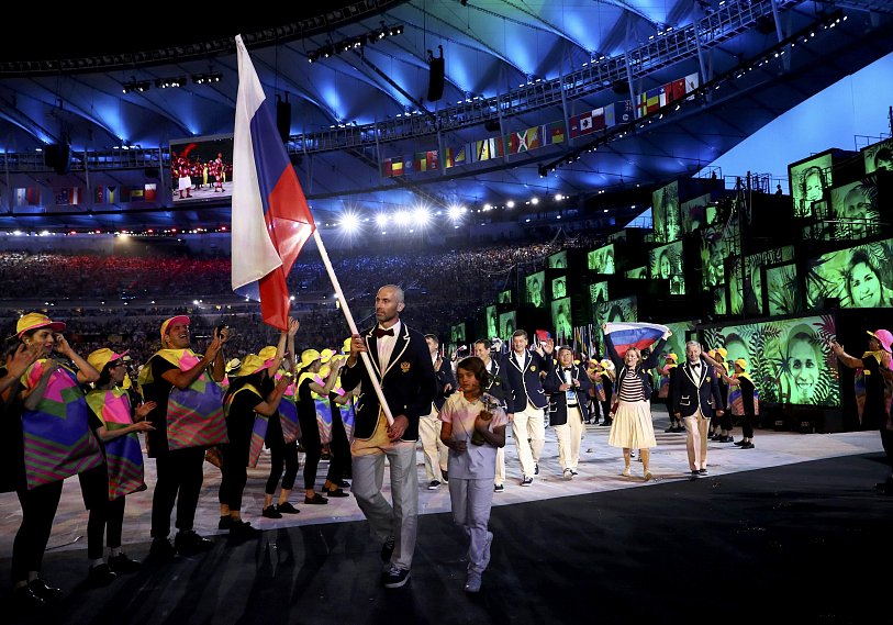 Флаг российской сборной в Рио вынес белгородский волейболист
