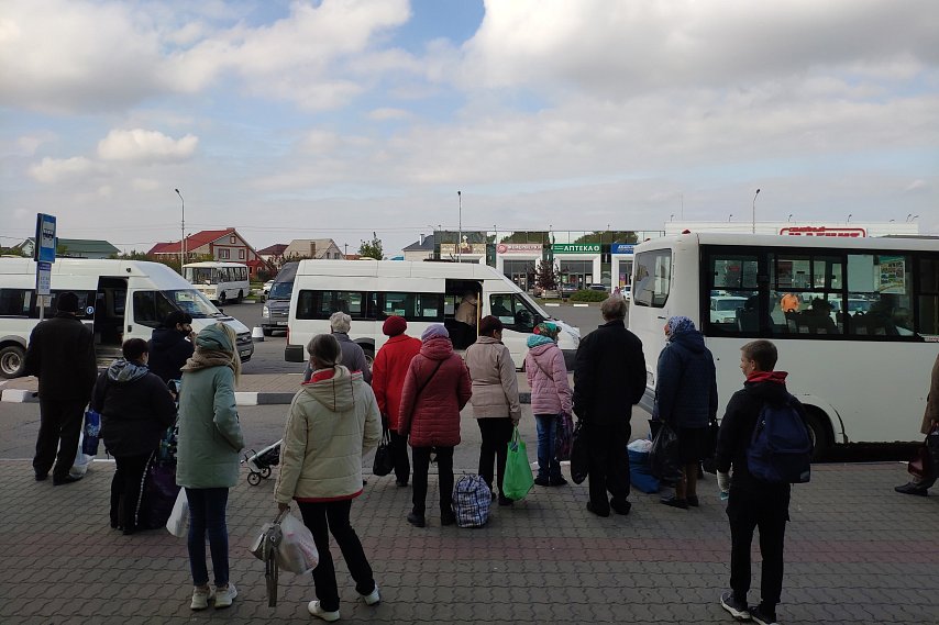 Не больше 60 автобусов из положенных 80 выходят на ежедневные маршруты в Губкине