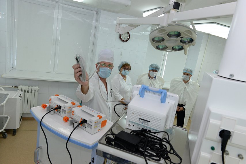 Лебединский ГОК передал больнице Губкина высокотехнологичное оборудование для лечения пациентов с COVID-19