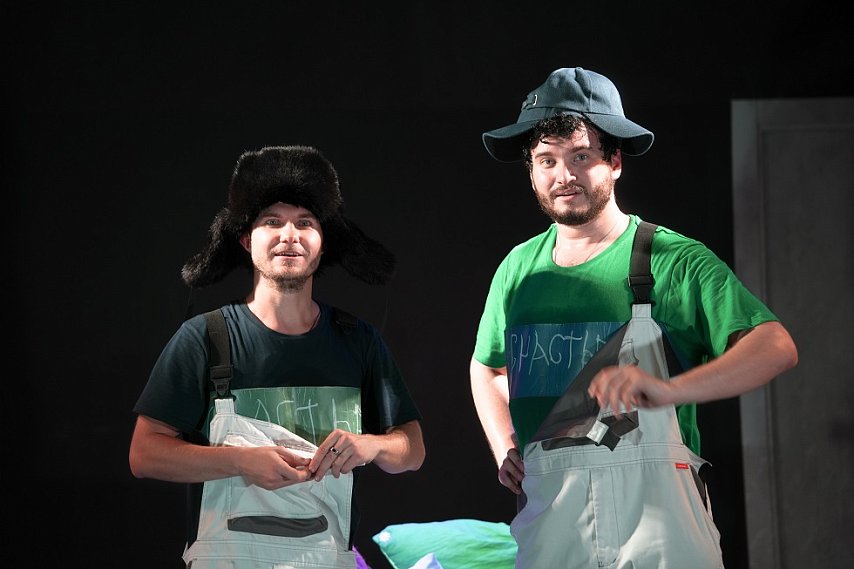 «Как мужику счастье было…»: первую премьеру сезона показали в театре Губкина