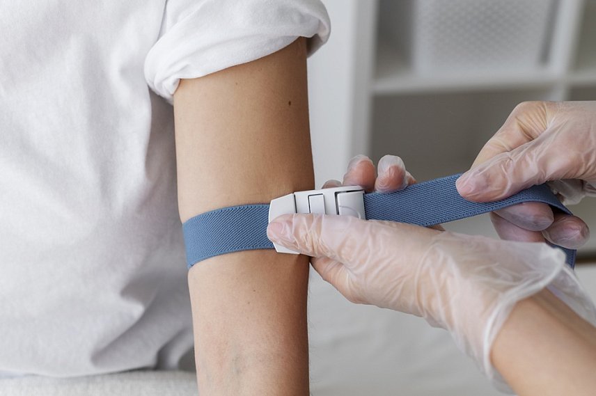 Школьники Губкина отработали навыки остановки кровотечения на медицинском мастер-классе 