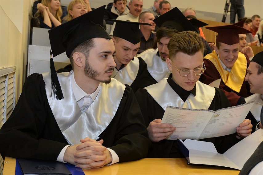 Выпускники Губкинского филиала НИТУ «МИСиС» получили дипломы об окончании вуза