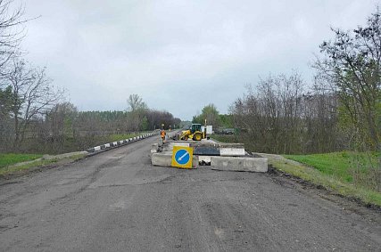 В Губкинском округе начали ремонт моста через суходол