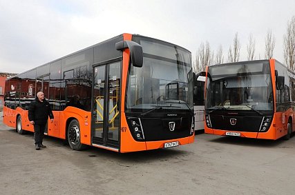 На Лебединский ГОК поступили 10 новых пассажирских автобусов
