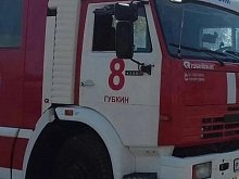 Пожар повредил торговые павильоны в Губкине