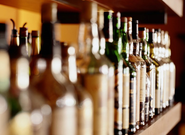 50% алкоголя в стране производится незаконно